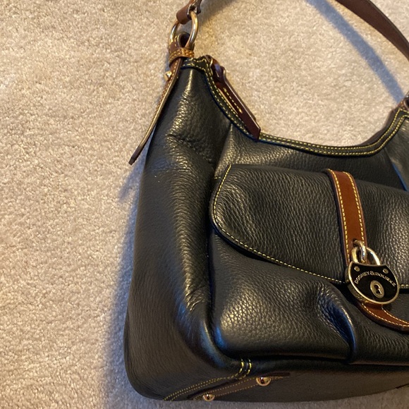 Dooney and Bourke Bag - Picture 2 of 13